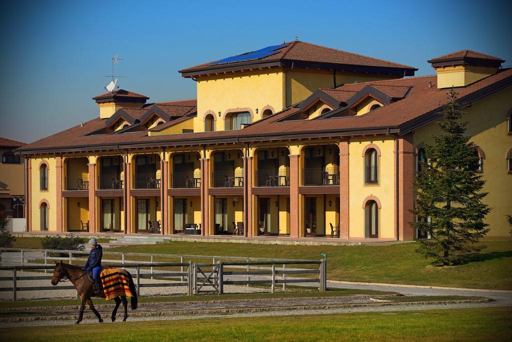Agriturismo Il Boschetto Ornago Exteriör bild